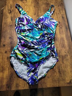 Croft & Barrow Women Bathing Suit 1 Piece Tummy White Blue Palm Leaves Sz 18 New